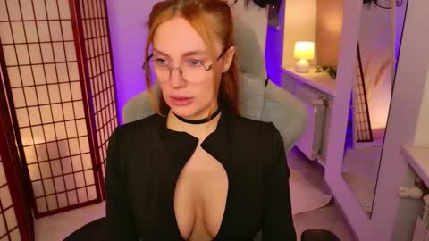 Snapshot of love_call chatting on November 4, 2025, 5:06 am love_call online show from November 4, 2025, 5:06 am