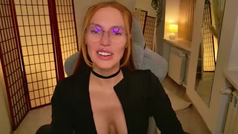 Snapshot of love_call chatting on November 26, 2025, 5:30 am love_call online show from November 26, 2025, 5:30 am