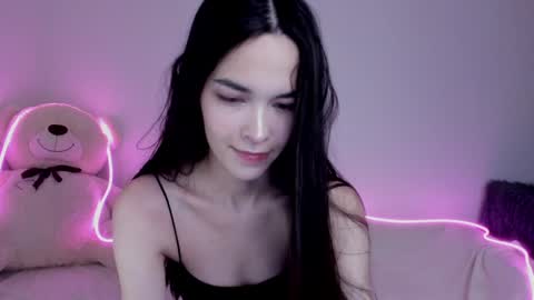 Snapshot of love_coin chatting on February 6, 2025, 3:31 pm Love is name - I want to be your hobby General of hearts troops online show from February 6, 2025, 3:31 pm