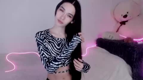 Snapshot of love_coin chatting on March 3, 2025, 12:26 am Love is name - I want to be your hobby General of hearts troops online show from March 3, 2025, 12:26 am