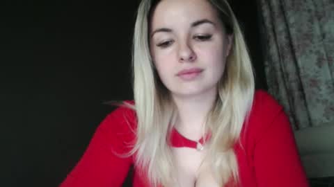 Snapshot of love_dom_meg chatting on May 5, 2026, 8:28 pm Megane online show from May 5, 2026, 8:28 pm