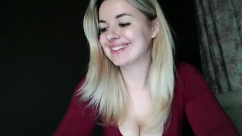 Snapshot of love_dom_meg chatting on May 6, 2026, 8:36 pm Megane online show from May 6, 2026, 8:36 pm