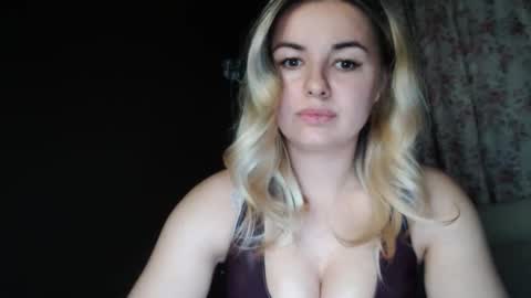 Snapshot of love_dom_meg chatting on May 18, 2026, 7:31 pm Megane online show from May 18, 2026, 7:31 pm
