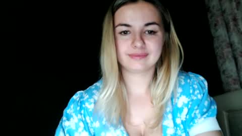 Snapshot of love_dom_meg chatting on June 14, 2026, 9:50 pm Megane online show from June 14, 2026, 9:50 pm
