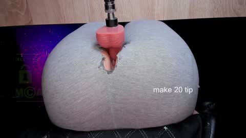 Kira online show from December 7, 2024, 1:18 pm