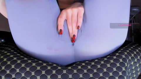 Kira online show from December 15, 2025, 6:39 am