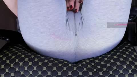 Kira online show from December 23, 2025, 6:33 am