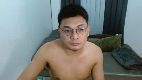 Snapshot of love_hottieh chatting on April 8, 2026, 9:31 am love_hottieh online show from April 8, 2026, 9:31 am