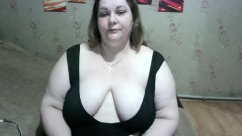 Snapshot of love_milanna chatting on July 24, 2026, 12:41 am Milana online show from July 24, 2026, 12:41 am
