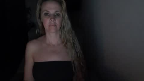 LoVe On  online show from February 17, 2026, 2:02 pm