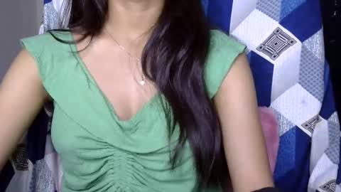 Snapshot of love_riva chatting on May 12, 2026, 10:34 am Riva online show from May 12, 2026, 10:34 am