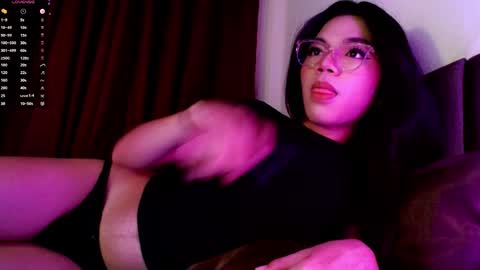 Snapshot of love_seren chatting on October 11, 2025, 10:14 am Seren online show from October 11, 2025, 10:14 am