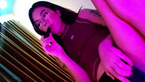 Snapshot of love_seren chatting on November 20, 2025, 6:46 am Seren online show from November 20, 2025, 6:46 am