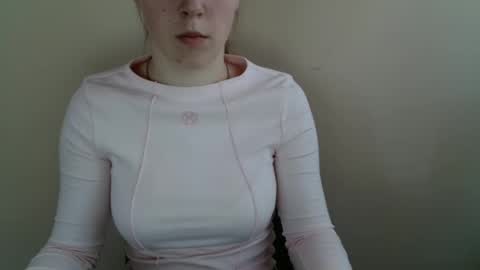 Vivian online show from March 3, 2026, 12:11 pm