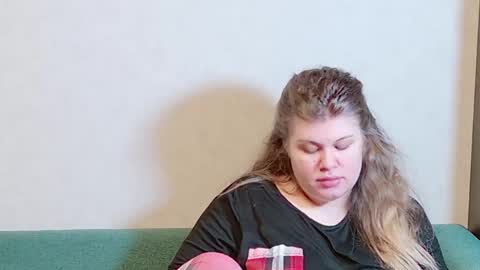 Snapshot of love_wiggy18 chatting on January 22, 2025, 10:29 am Ally online show from January 22, 2025, 10:29 am