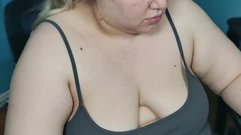 Snapshot of love_wiggy18 chatting on May 20, 2026, 7:03 am Ally online show from May 20, 2026, 7:03 am