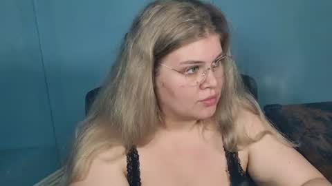 Snapshot of love_wiggy18 chatting on July 27, 2026, 4:58 pm Ally online show from July 27, 2026, 4:58 pm
