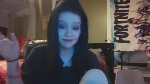 Snapshot of loveashlii chatting on May 14, 2026, 5:25 am loveashlii online show from May 14, 2026, 5:25 am