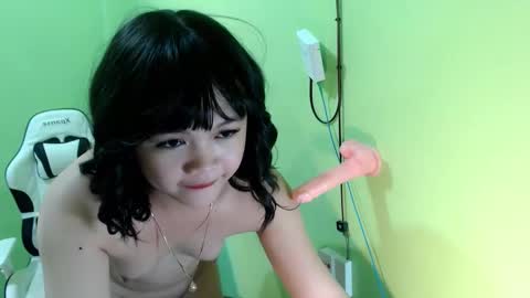 Snapshot of lovee_gelly chatting on September 23, 2025, 10:07 am Gelly online show from September 23, 2025, 10:07 am