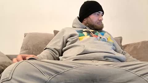 Snapshot of loveepussy59 chatting on December 19, 2024, 8:23 am Free spirit online show from December 19, 2024, 8:23 am