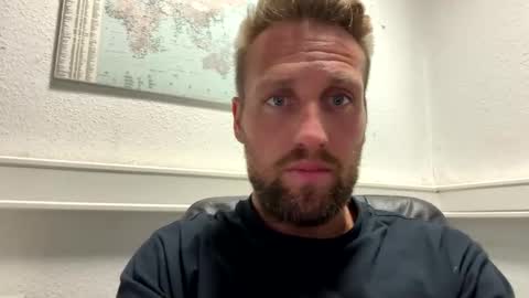 lovefuesse online show from September 19, 2025, 7:43 am