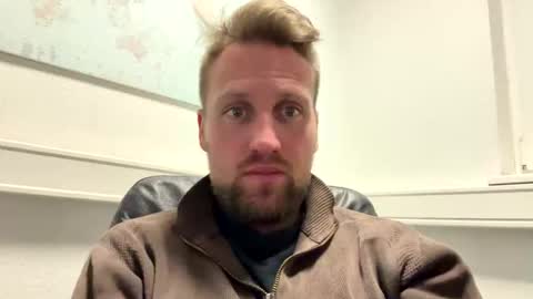 lovefuesse online show from March 12, 2026, 8:53 am