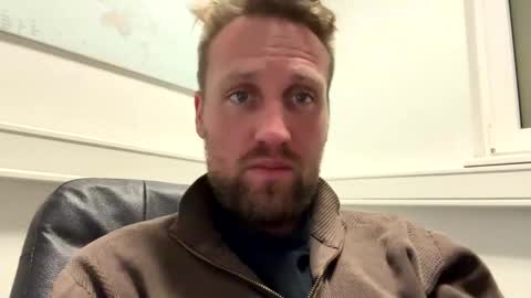 lovefuesse online show from March 17, 2026, 12:19 pm