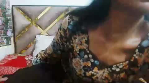 Snapshot of lovefunnitya chatting on February 24, 2025, 9:21 am Divya online show from February 24, 2025, 9:21 am