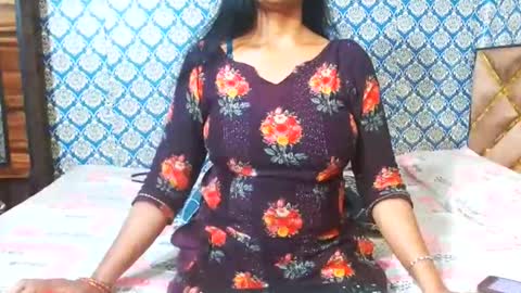 Snapshot of lovefunnitya chatting on October 22, 2025, 11:04 pm Divya online show from October 22, 2025, 11:04 pm