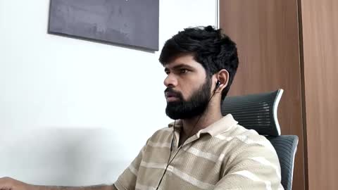 Snapshot of lovehairyindian chatting on May 31, 2026, 7:04 pm Indian hairy online show from May 31, 2026, 7:04 pm