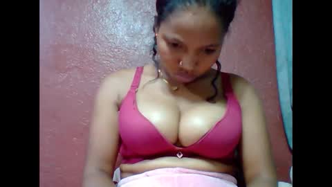 loveinlife750427 online show from November 28, 2025, 8:00 pm