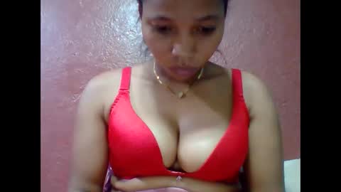 loveinlife750427 online show from December 14, 2025, 8:41 am