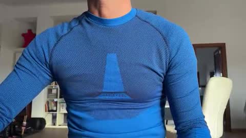 Snapshot of loveisperfect chatting on December 14, 2025, 8:09 am Loveisperfect online show from December 14, 2025, 8:09 am