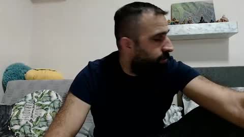 loveivat80 online show from December 19, 2024, 6:01 pm