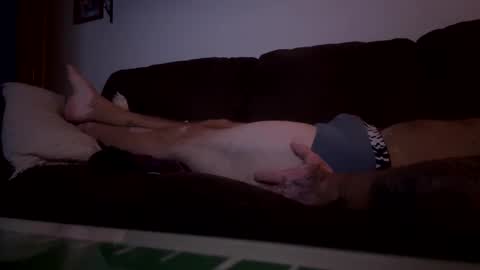 lovelacejustin50 online show from September 26, 2025, 4:27 am