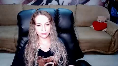 private open online show from April 30, 2026, 2:12 pm