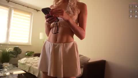 Snapshot of lovellynelly chatting on July 24, 2026, 12:25 pm Nelly online show from July 24, 2026, 12:25 pm
