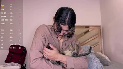 Allyson 3 online show from December 18, 2025, 11:22 pm