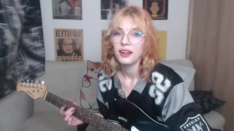 Cassie online show from March 7, 2025, 1:53 am