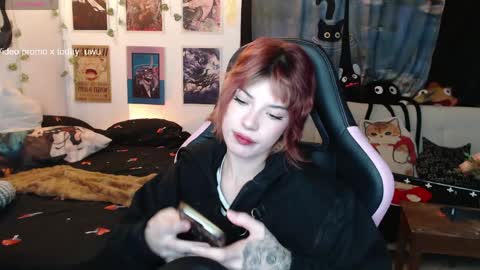 Snapshot of lovely_cass chatting on May 13, 2026, 3:26 am Cassie online show from May 13, 2026, 3:26 am