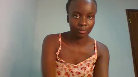 Snapshot of lovely_choco chatting on September 29, 2025, 10:14 pm Choco online show from September 29, 2025, 10:14 pm