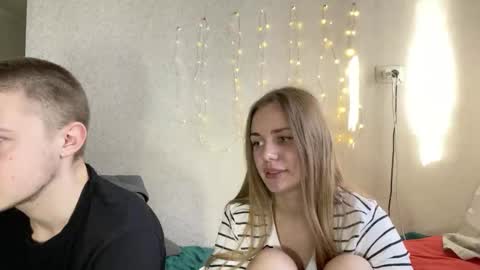 lovely_couple00 online show from March 10, 2026, 1:05 pm