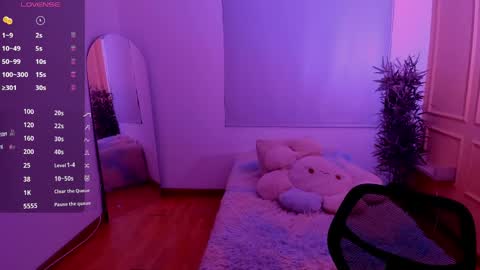 Snapshot of lovely_emma18 chatting on May 29, 2026, 1:09 pm Emma online show from May 29, 2026, 1:09 pm