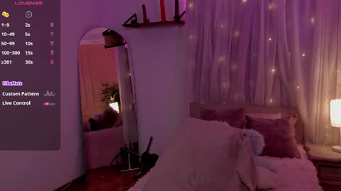 Snapshot of lovely_emma18 chatting on June 23, 2026, 1:09 pm Emma online show from June 23, 2026, 1:09 pm