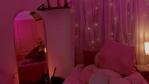 Snapshot of lovely_emma18 chatting on June 26, 2026, 1:26 pm Emma online show from June 26, 2026, 1:26 pm