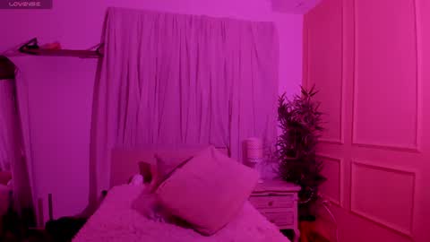 Snapshot of lovely_emma18 chatting on July 8, 2026, 1:15 pm Emma online show from July 8, 2026, 1:15 pm