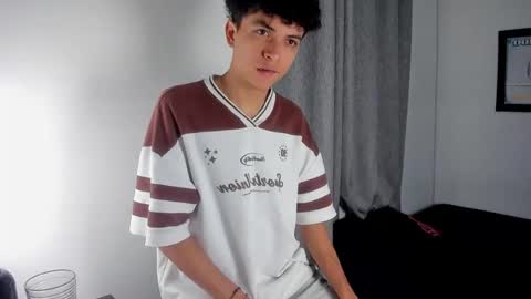 Snapshot of lovely_horny713 chatting on April 21, 2026, 11:05 am Salo online show from April 21, 2026, 11:05 am