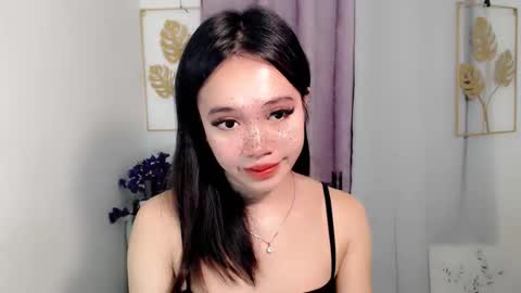 lovely_lianne online show from April 23, 2026, 11:40 pm