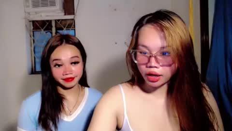 Snapshot of lovely_lianne chatting on June 4, 2026, 3:45 am lovely_lianne online show from June 4, 2026, 3:45 am
