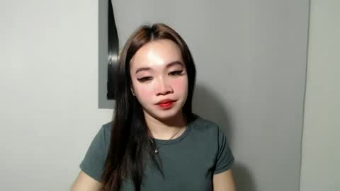 Snapshot of lovely_lianne chatting on July 5, 2026, 12:39 am lovely_lianne online show from July 5, 2026, 12:39 am